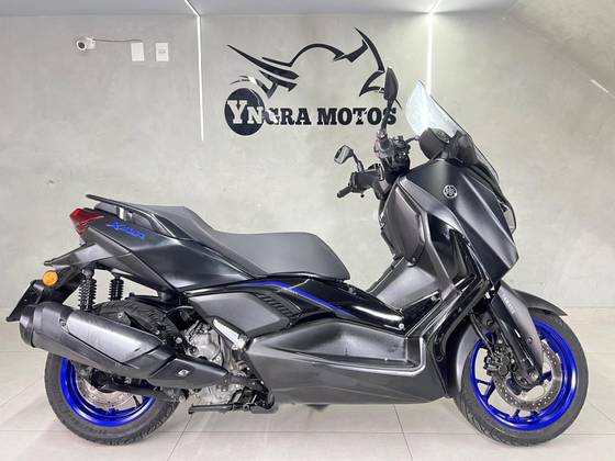 YAMAHA XMAX 300 CONNECTED ABS YAMAHA XMAX 300 CONNECTED ABS